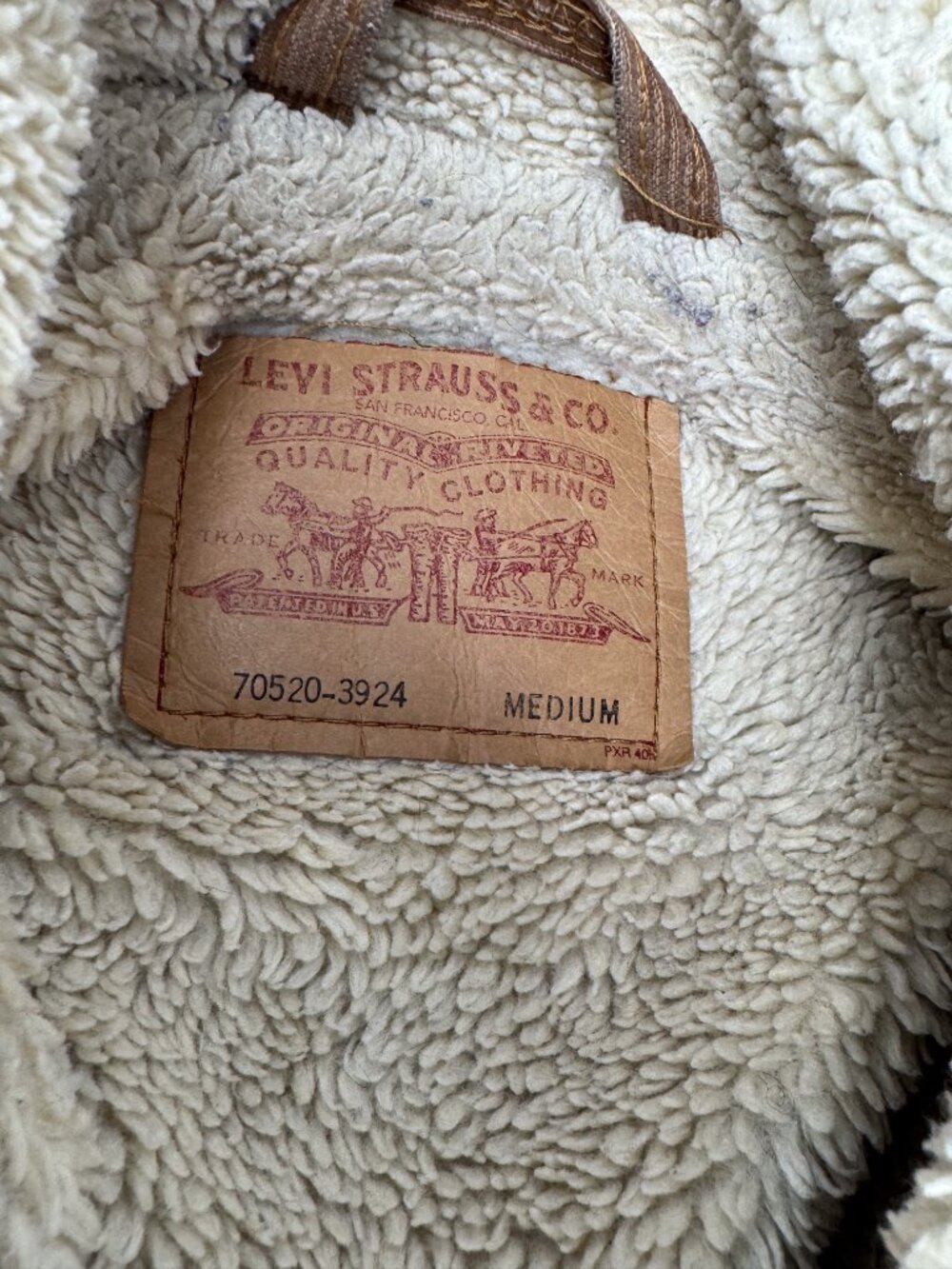 Levi’s Sherpa Lined Corduroy Trucker Jacket Tan Brown Medium - Picture 2 of 10